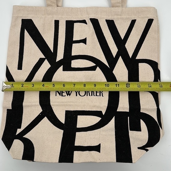 New Yorker Black and Light Tan Canvas Tote Bag - Picture 5 of 7